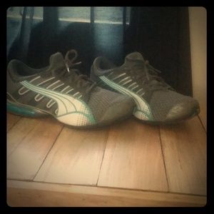 Puma Shoes size 7